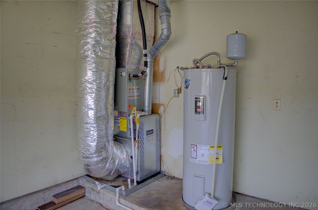 4303 S Lakewood Avenue, Tulsa, OK 74135