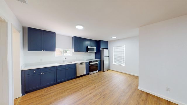 1404 E Polk Street, Paris, TX 75460
