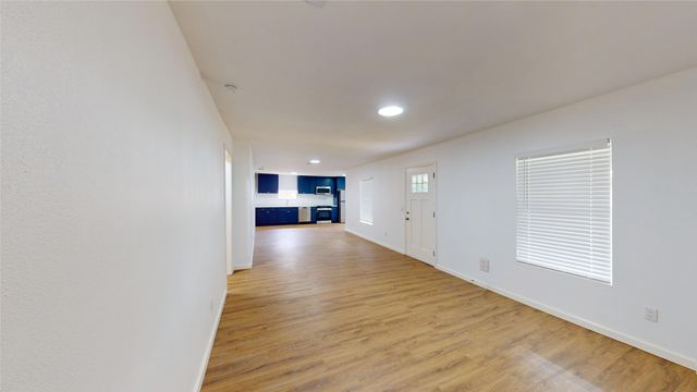 1404 E Polk Street, Paris, TX 75460