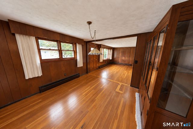 3 Sun Street, Enfield, CT 06082