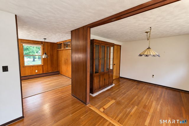 3 Sun Street, Enfield, CT 06082