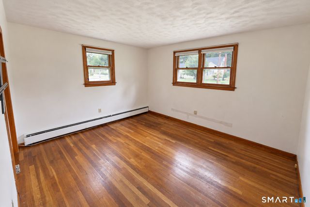 3 Sun Street, Enfield, CT 06082
