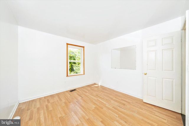 17 TAOS CIR, Baltimore, MD 21220