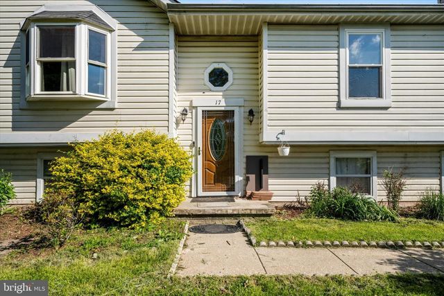 17 TAOS CIR, Baltimore, MD 21220
