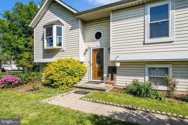 17 TAOS CIR, Baltimore, MD 21220
