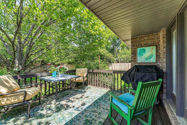 2341 S Laurel Avenue, Springfield, MO 65807