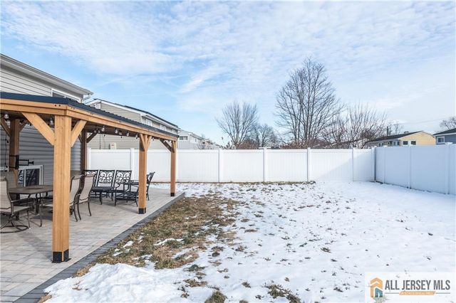 99 Cameo Place, Colonia, NJ 07067