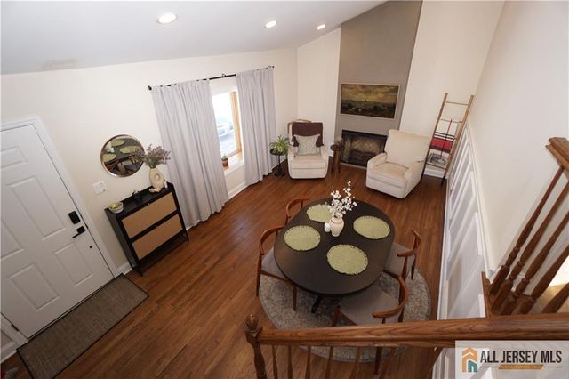 99 Cameo Place, Colonia, NJ 07067