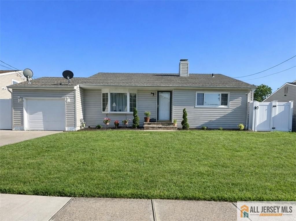 99 Cameo Place, Colonia, NJ 07067