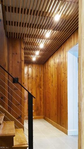 102 Holly CRES, Virginia Beach, VA 23451