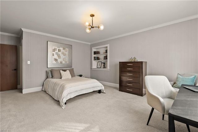 102 Holly CRES, Virginia Beach, VA 23451