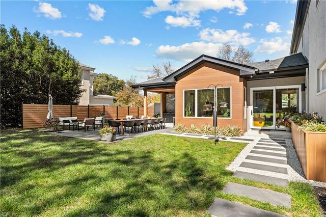 102 Holly CRES, Virginia Beach, VA 23451