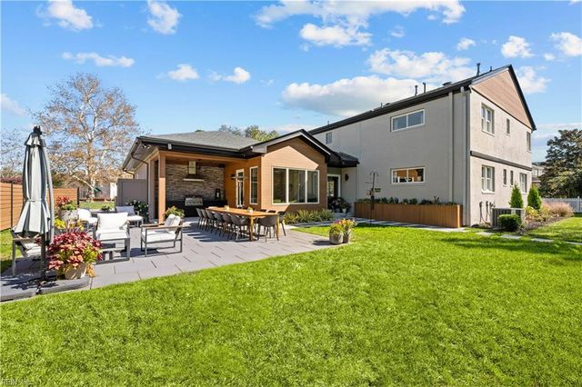 102 Holly CRES, Virginia Beach, VA 23451