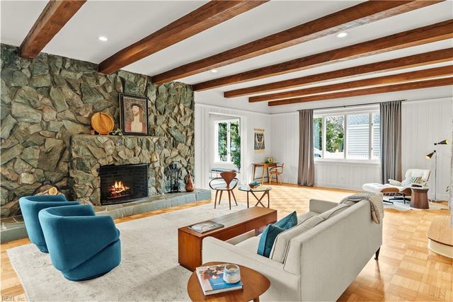 102 Holly CRES, Virginia Beach, VA 23451