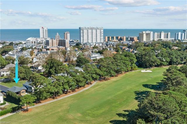 102 Holly CRES, Virginia Beach, VA 23451