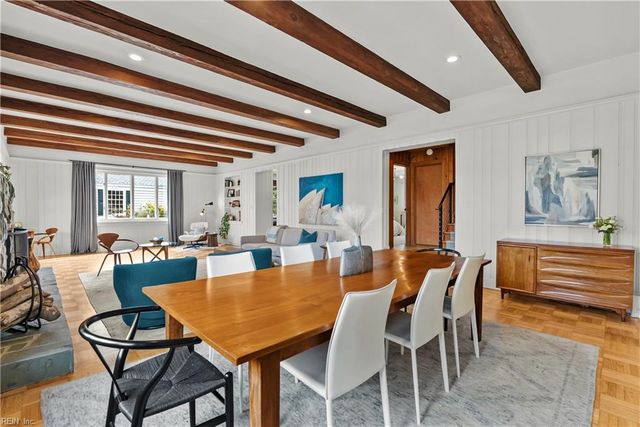 102 Holly CRES, Virginia Beach, VA 23451