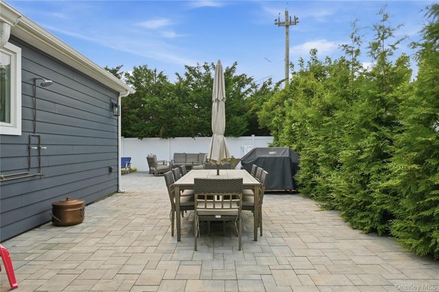 753 E Walnut Street, Long Beach, NY 11561