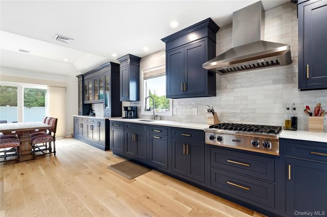 753 E Walnut Street, Long Beach, NY 11561
