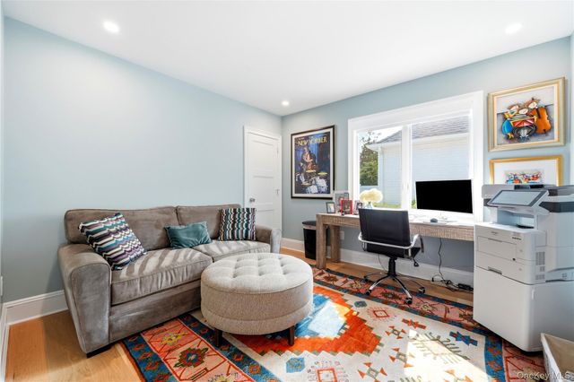 753 E Walnut Street, Long Beach, NY 11561