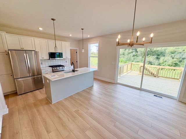 8321 Kettle Oak Drive Se, Caledonia Twp, MI 49302