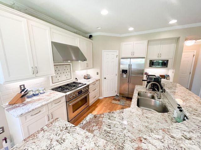 19914 Scanmar Lane, Cornelius, NC 28031