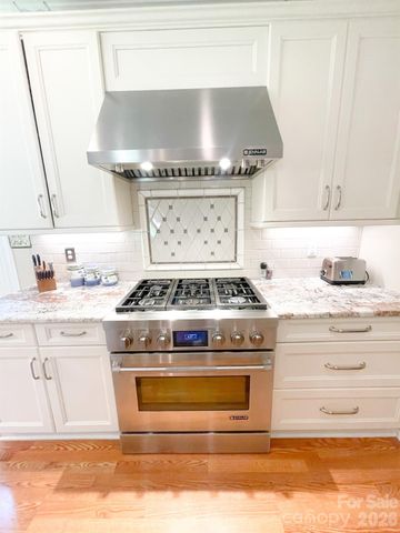 19914 Scanmar Lane, Cornelius, NC 28031