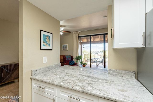 1393 W Desert Hills Drive, Green Valley, AZ 85622