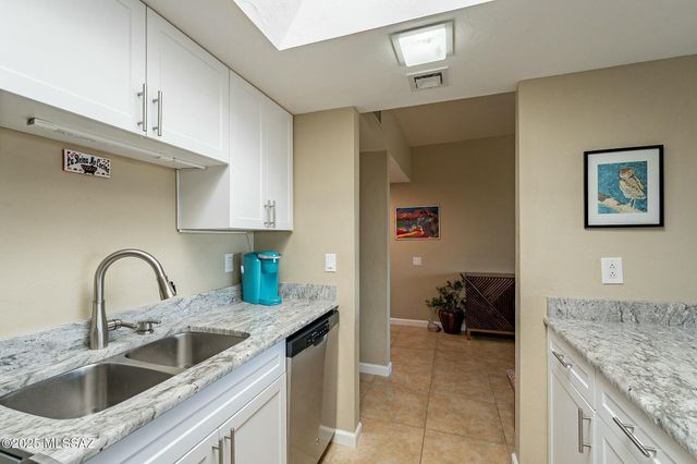 1393 W Desert Hills Drive, Green Valley, AZ 85622