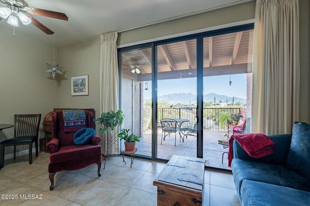 1393 W Desert Hills Drive, Green Valley, AZ 85622