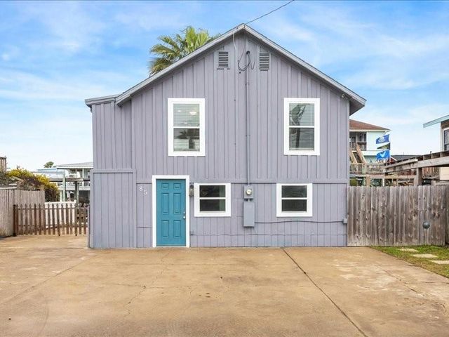 85 Bayou Vista Drive, Hitchcock, TX 77563