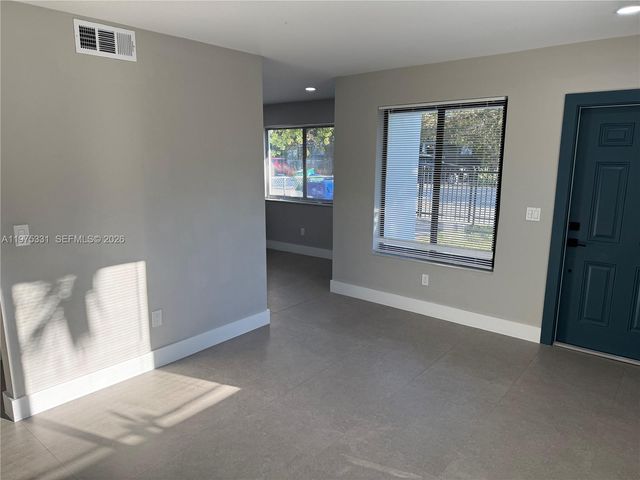 3275 SW 27th St 3275, Miami, FL 33133