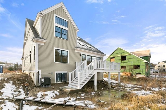 9 Adams Lane 9, Sherborn, MA 01779