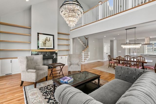 9 Adams Lane 9, Sherborn, MA 01779