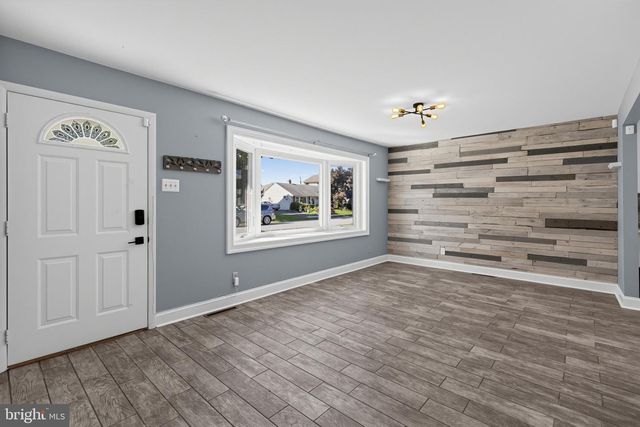 3817 KINGSTON WAY, Bensalem, PA 19020
