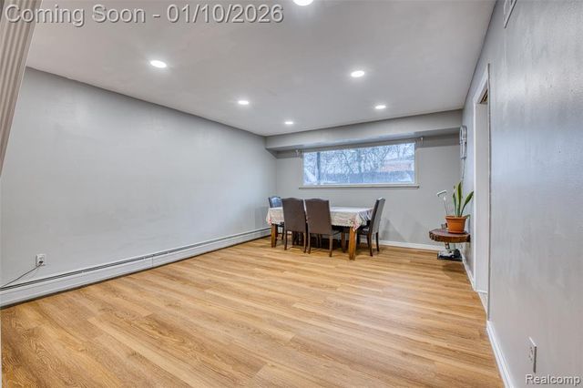 2738 Berry Drive, Bloomfield Hills, MI 48304