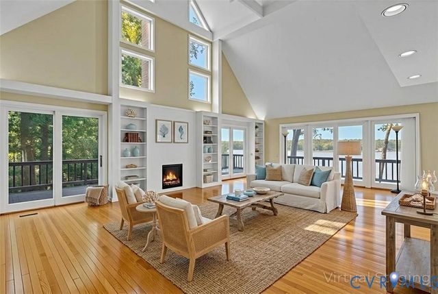 1718 Mariners Woods Drive, Hartfield, VA 23071