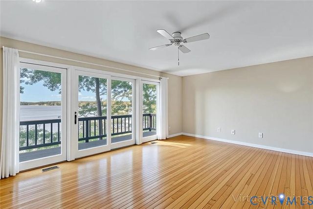 1718 Mariners Woods Drive, Hartfield, VA 23071