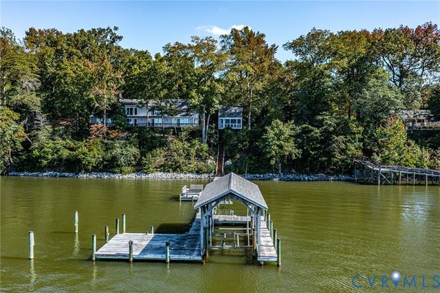 1718 Mariners Woods Drive, Hartfield, VA 23071