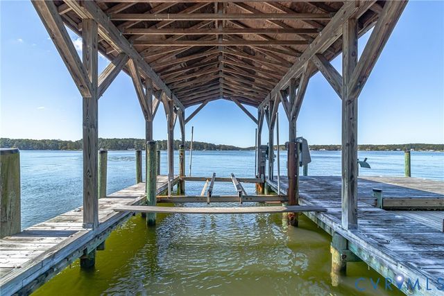 1718 Mariners Woods Drive, Hartfield, VA 23071