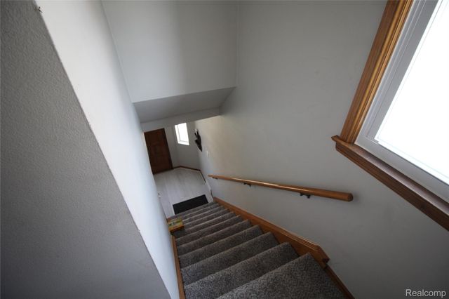 10427 S Morrow Circle, Dearborn, MI 48126