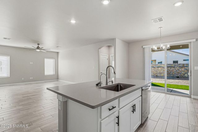 1030 Arabetto Road, Las Cruces, NM 88012