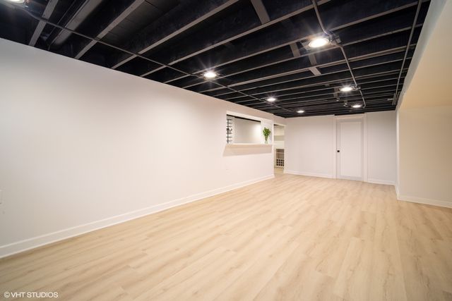 119 E Ellis Avenue, Libertyville, IL 60048