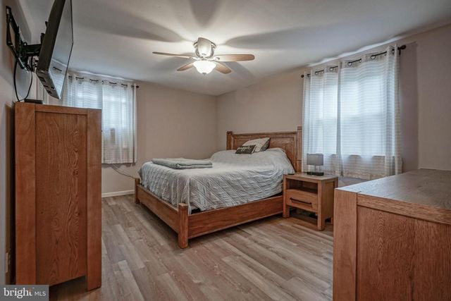 649 MUHLENBERG AVE, Wenonah, NJ 08090