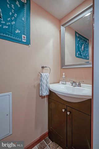 649 MUHLENBERG AVE, Wenonah, NJ 08090