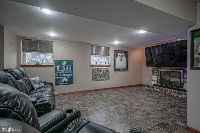 649 MUHLENBERG AVE, Wenonah, NJ 08090