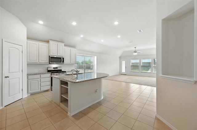 804 Misty Lane, Cleburne, TX 76033