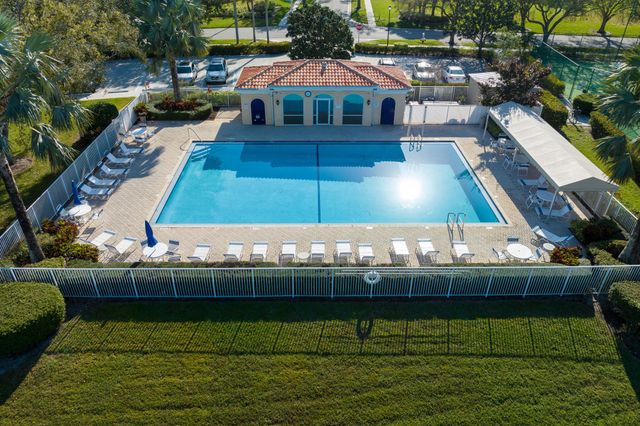 819 SW Bromelia Terrace, Stuart, FL 34997