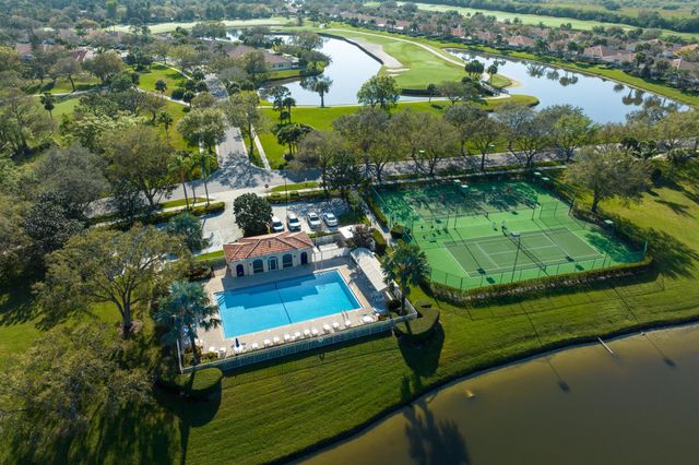 819 SW Bromelia Terrace, Stuart, FL 34997