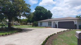 320 SE 15 Place, Cape Coral, FL 33990