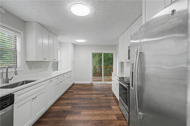 10780 Shagbark Trail, Roswell, GA 30075